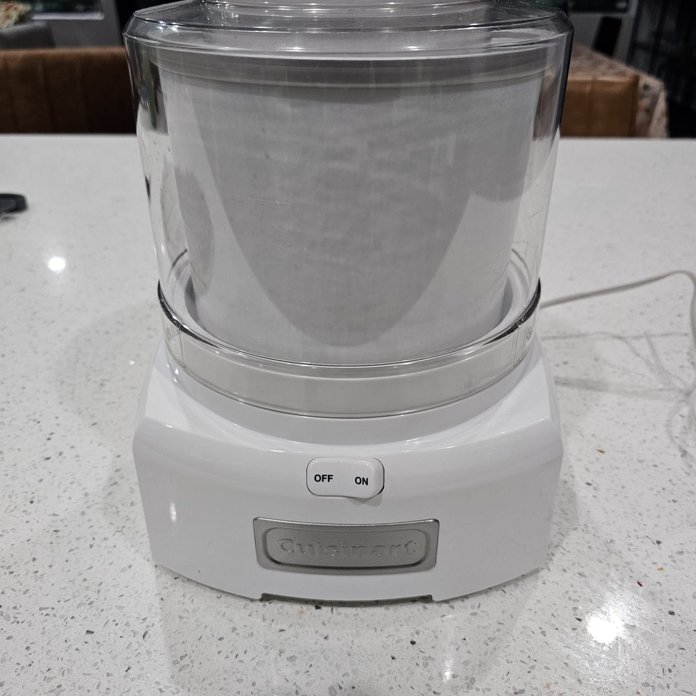 Cuisinart White Frozen Dessert Maker